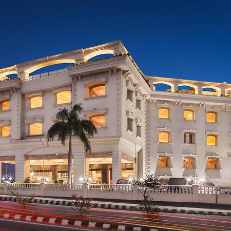 Inn Riviera Jammu Bagian luar foto