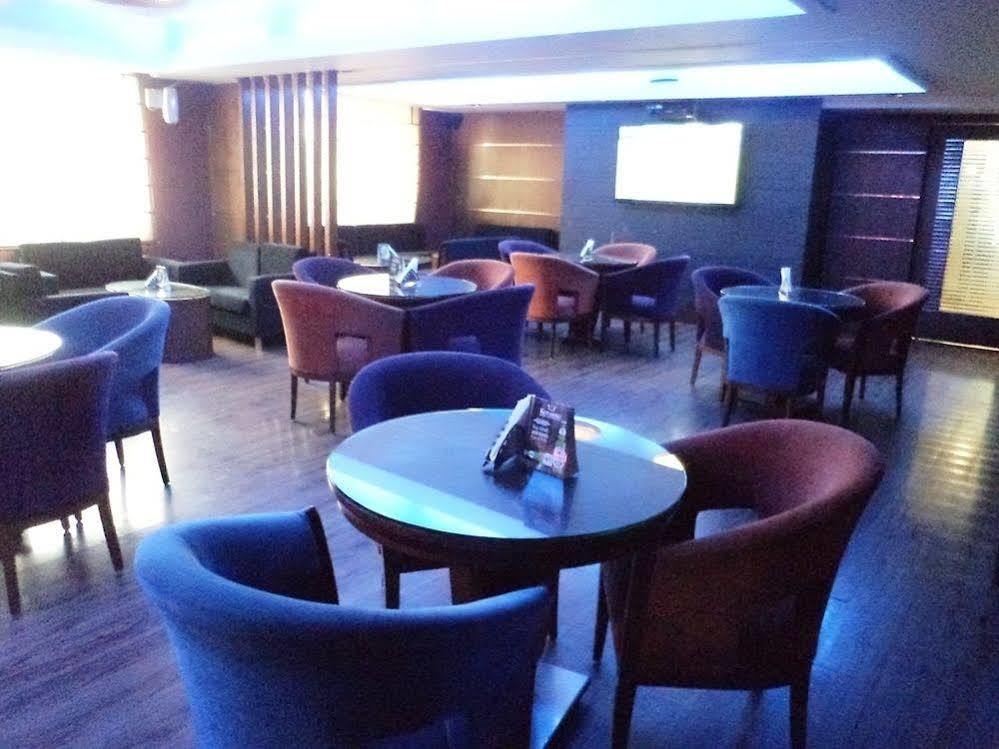 Inn Riviera Jammu Bagian luar foto